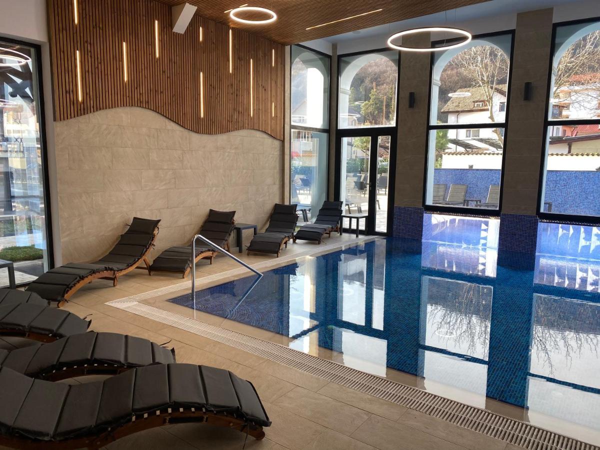 River Hotel & Spa Călimăneşti Eksteriør bilde